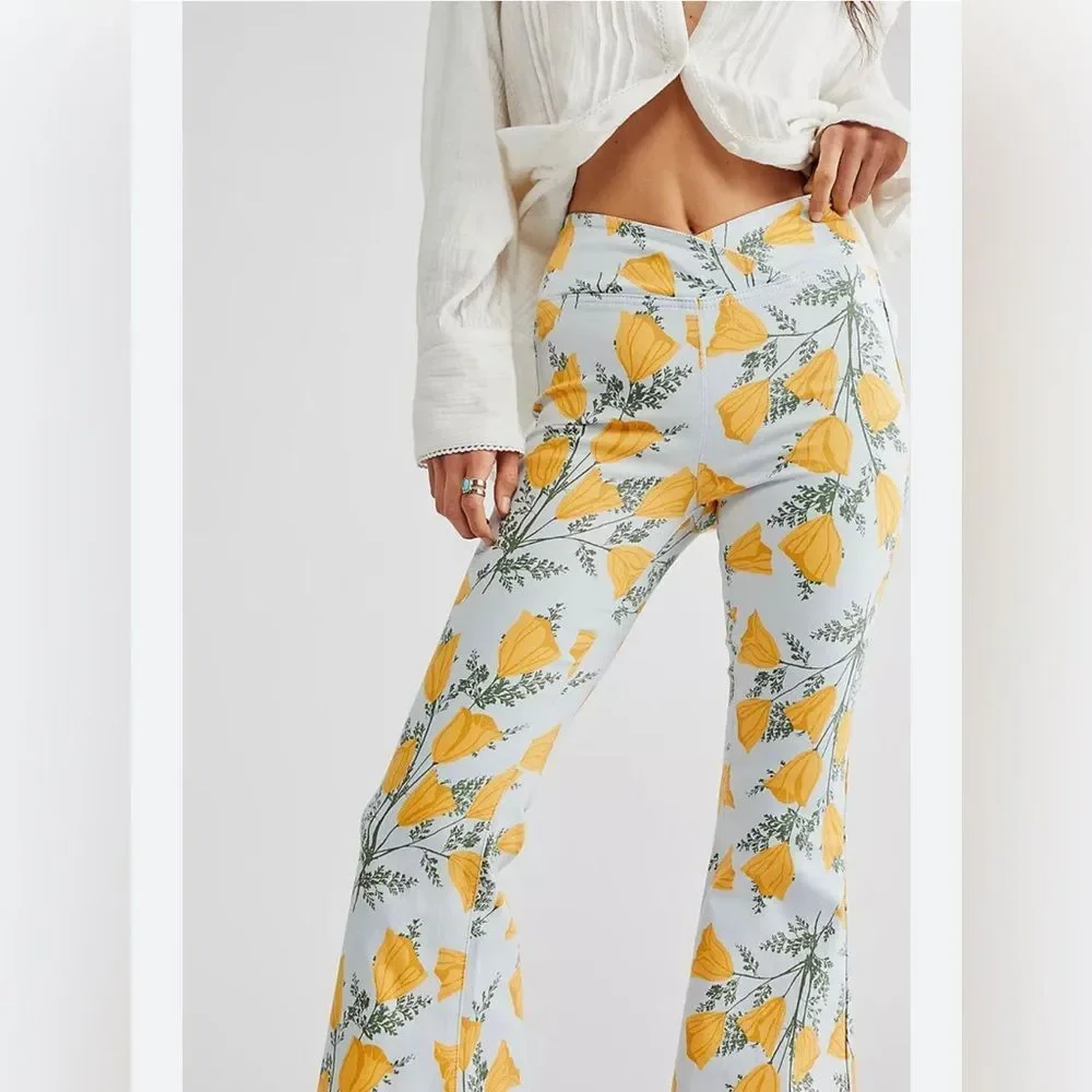 We The Free Venice Beach high-rise flare jeans; Size 24 w/Plenty of stretch!